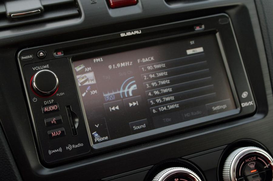 Subaru XV Crosstrek Hybrid 2014 года  (фото 24 из 53)
